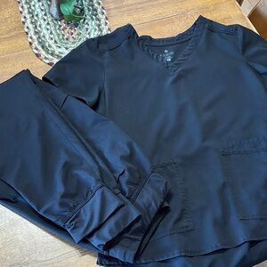 Med Couture Classic Black V-Neck Scrub Top and Joggers